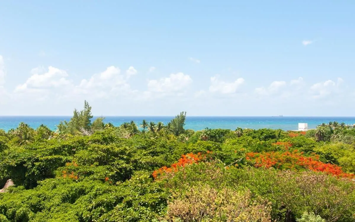 Happy Vibes Getaway With Stellar Oceanview Roof Pool! Villa Playa del Carmen